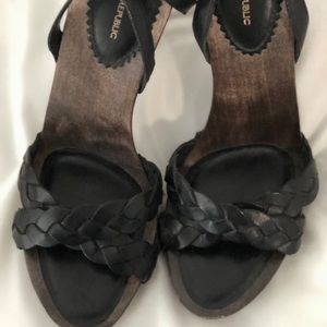 Banana republic super cute and comfortable heels